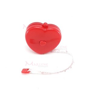 Fita métrica coração retrátil